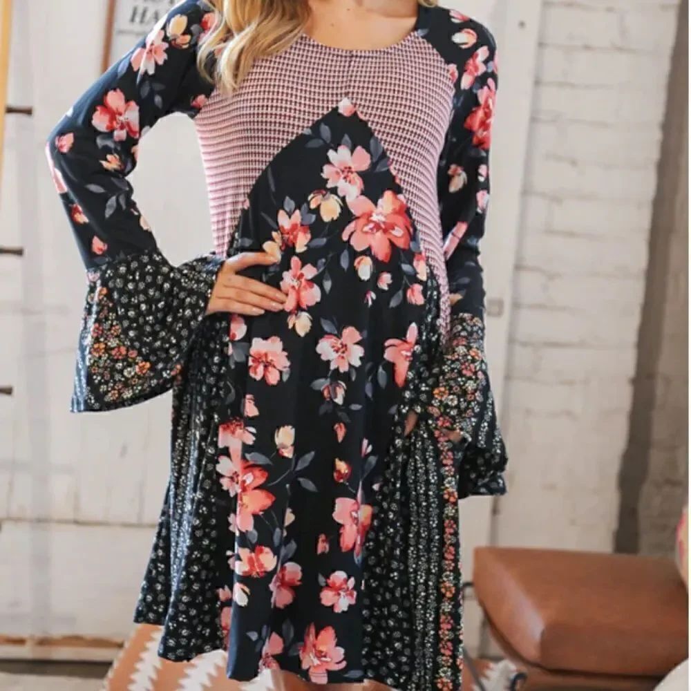 Boho Black Floral Two Tone Color Block Floral Flowing Long Bell Sleeves Dress - Picture 2 of 7